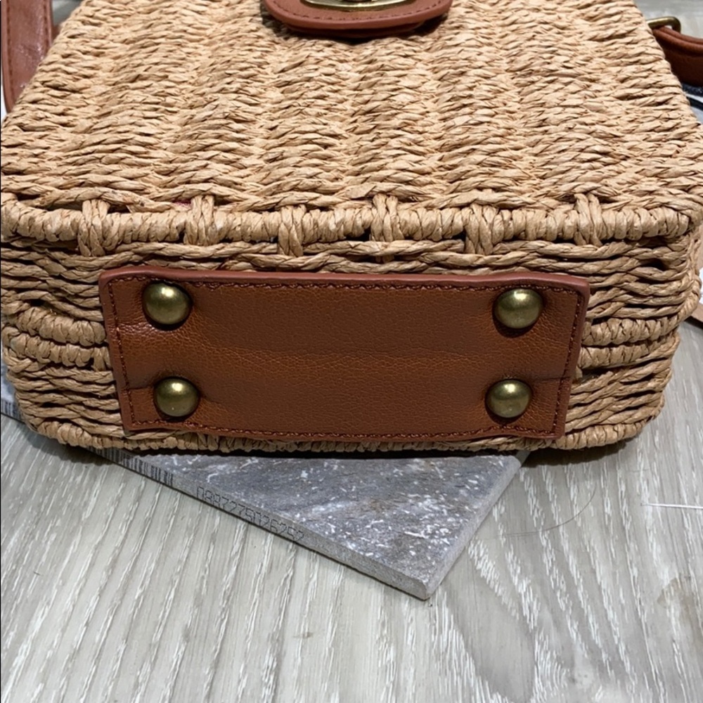🎉🎉host pick🎉LIke dreams rattan square crossbody - Picture 4 of 5